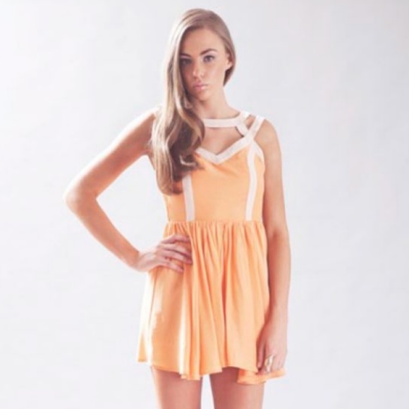 HOST PICK 🎉 KEEPSAKE the Label: Morning Sun Dress - Picture 1 of 1